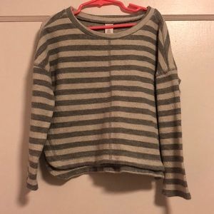 Old Navy sweater